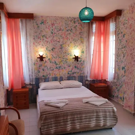 Agon Hotel 3*