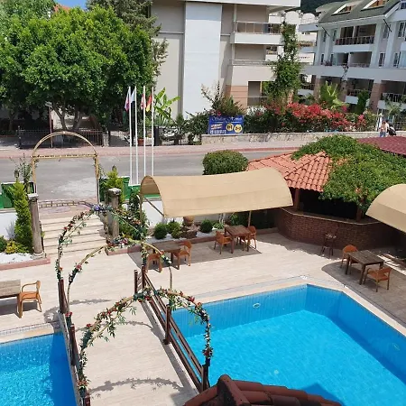 Agon Hotel 3*
